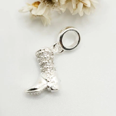 Berloque Bota Cravejada Prata 925