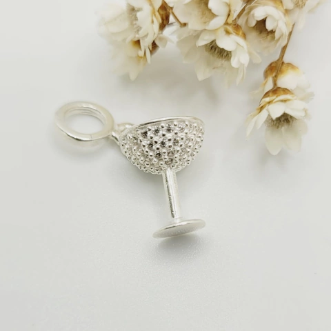 Berloque Taça Cravejada Prata 925