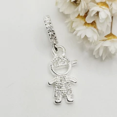 Berloque Cravejado Menino Prata 925 - comprar online