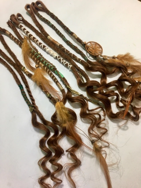 KIT DREADS COBRE CACHOS E PENA