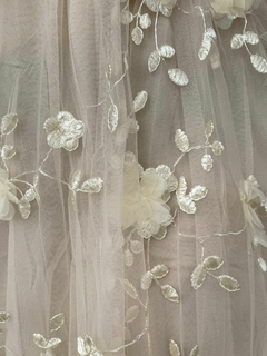 Saia Tule Floral 3D - Bege
