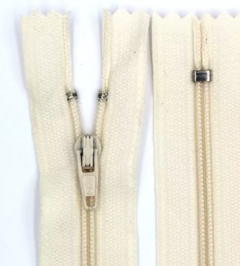 Zíper Nylon Fino Fixo de 10 cm - Retrato da Moda Aviamentos/Armarinhos