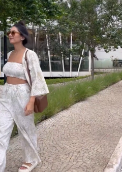 Imagem do Trijunto Nicole estampa costela-de-adão bege