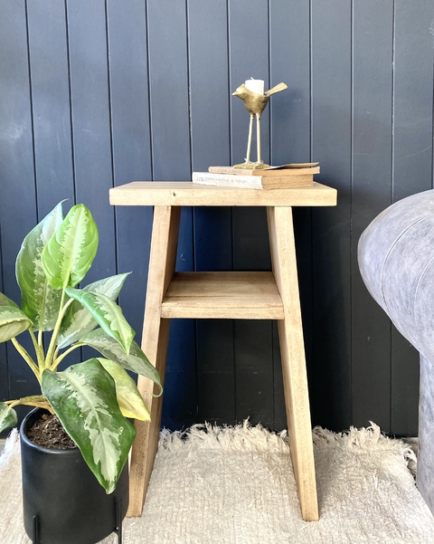 Taburete Hache Macizo.