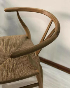 Silla Wishbone Petiribí en internet