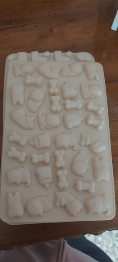 Molde gatitos y huesitos