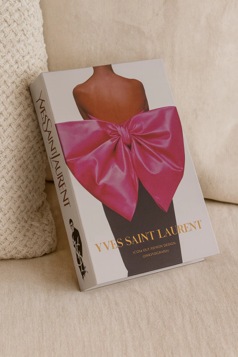 Libro Deco Moda Saint Laurent - comprar online