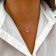 Collar Inicial L