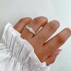 Anillo Lorian en internet