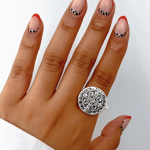 Anillo Benito