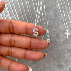 Collar Inicial S en internet