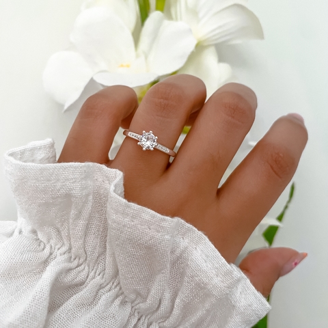 Anillo Ivy