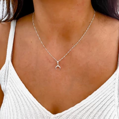 Collar Luna Invertida