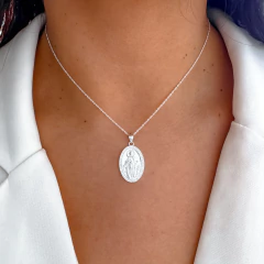 Collar Maria en internet