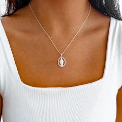 Collar virgen de la medalla milagrosa en internet
