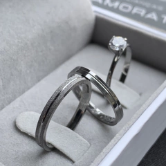 Aliança (2mm) c/ banho de ródio negro | PRATA 950