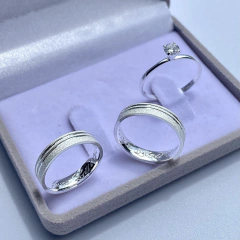 ALIANÇA FOSCA DIAMANTADA (2 CANAIS LATERAIS) 4MM | PRATA 950 na internet