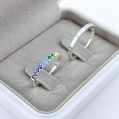 Aliança 2mm c/ 14 pedras em zircônia (cravação colorida) | PRATA 950 - Fábrica de Alianças Namoratha 