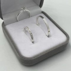 aliança 2mm reta/lisa c/ 15 pedras em zircônia | PRATA 950