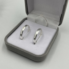 Aliança 3mm (chanfrada + pedra central) | PRATA 950 - comprar online