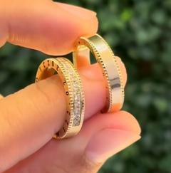 aliança 4mm (recartilhada c/ 15 pedras em zircônia) | PRATA 950 banhada a ouro 18k