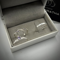 Aliança 2mm personalizada (zircônia roxas e brancas) | PRATA 950 - Fábrica de Alianças Namoratha 