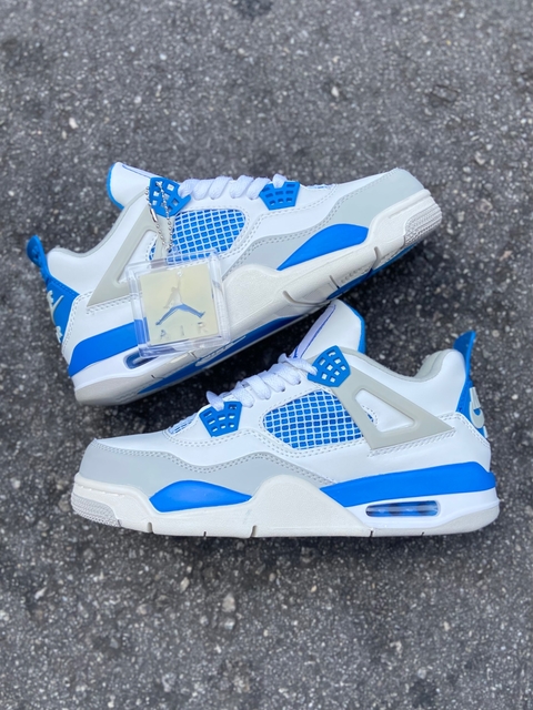 AIR JORDAN 4