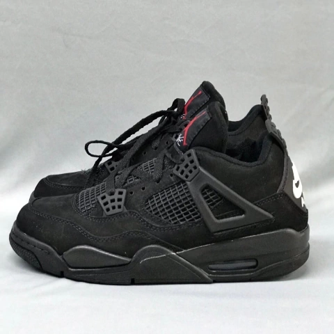 NIKE AIR JORDAN 4
