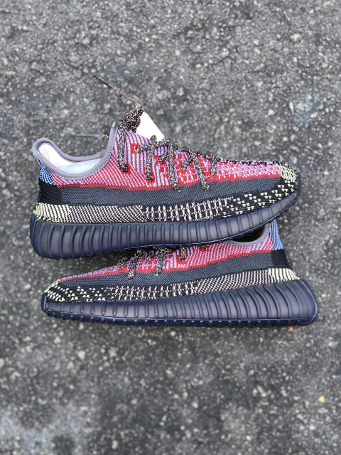 YEEZY BOOST 350