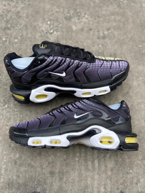 NIKE AIR MAX TN PLUS