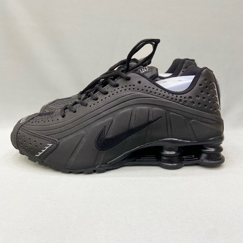 NIKE SHOX R4