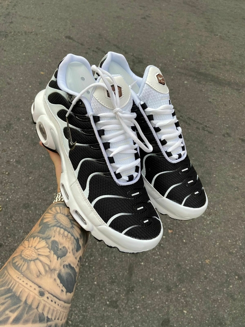 NIKE AIR MAX TN