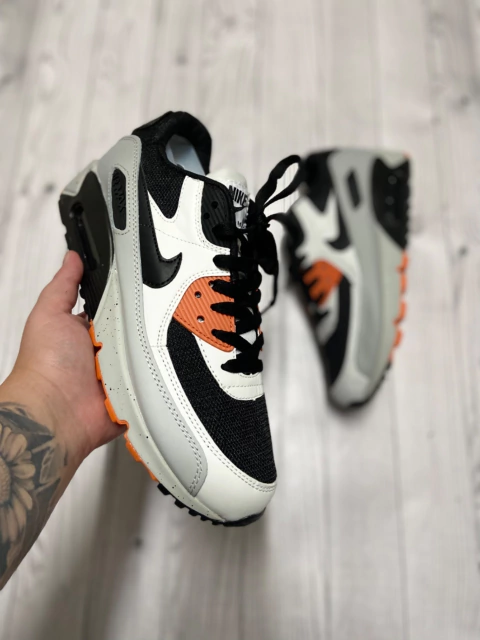 NIKE AIR MAX 90