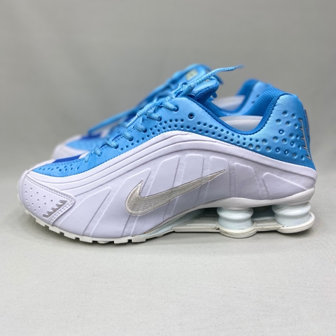 NIKE SHOX R4