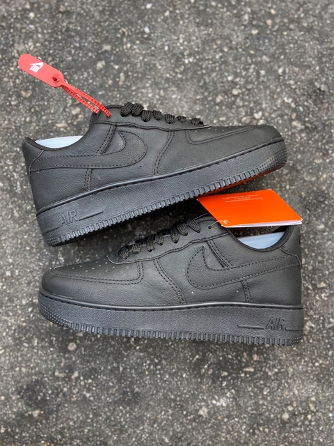 NIKE AIR FORCE