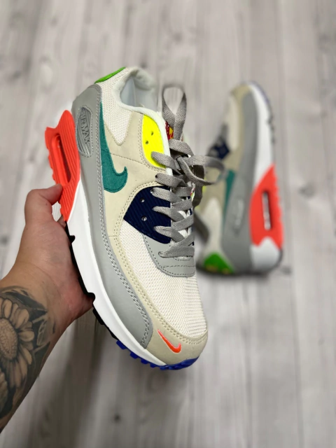 NIKE AIR MAX 90