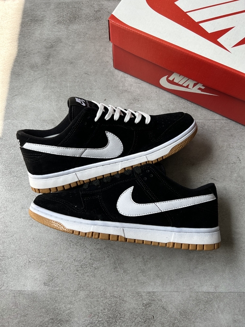 NIKE DUNK