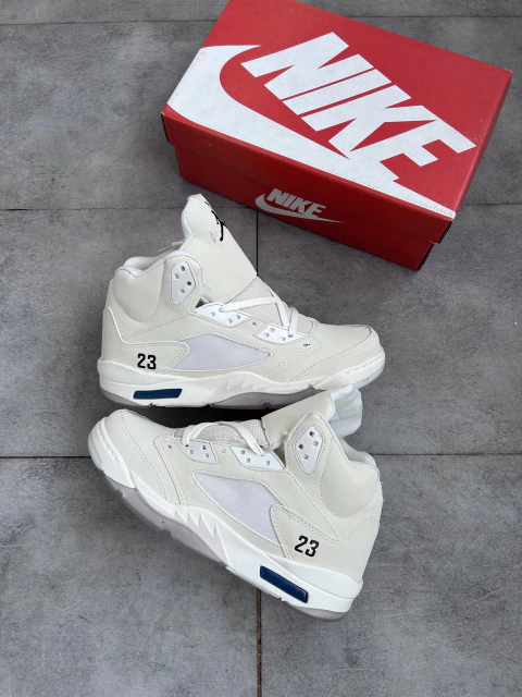 NIKE AIR JORDAN 5 RETRÔ - comprar online