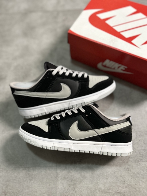 NIKE DUNK