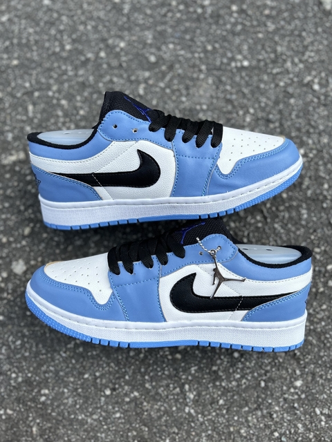 NIKE AIR JORDAN 1 LOW