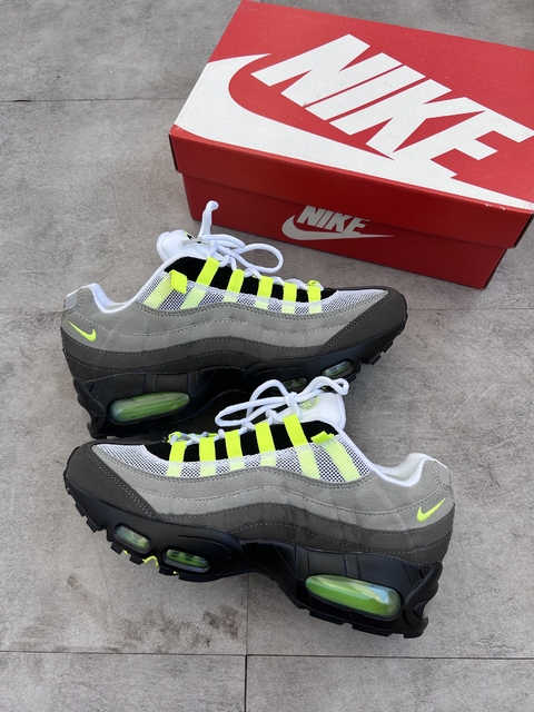 NIKE AIR MAX 95