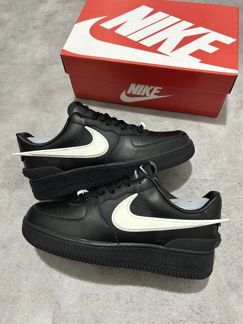 NIKE AIR FORCE AMBUSH