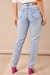 Calça Mom Jeans Bolso Faca Clara - Strategia Jeans
