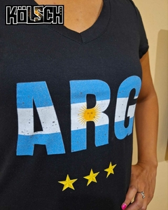 Remera ARG 3 Estrellas - KOLSCH INDUMENTARIA