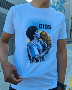 Remera El Beso Eterno II en internet