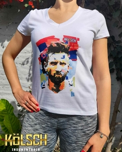 Remera Mesías Art (Versión femenina) en internet