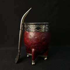 Mate Imperial línea PREMIER con cuero repujado. Incluye bombillón cincelado.