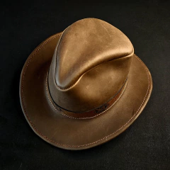 Sombreros de cuero original. - (copia) - Distinguida Tradición | Marroquinería y Platería Criolla | Regalos exclusivos | San Rafael Mendoza