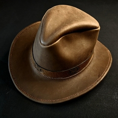 Sombreros de cuero original.
