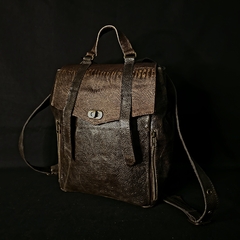 Mochila de cuero oiginal gris acero combinada.
